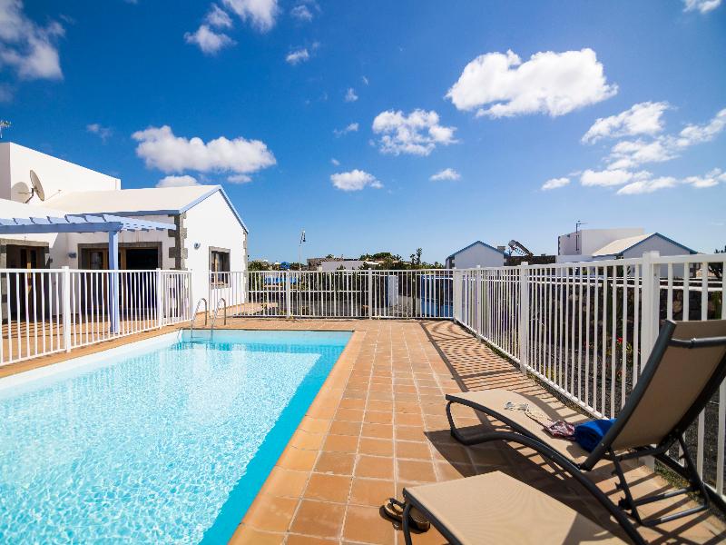 Villas Tao Mazo image