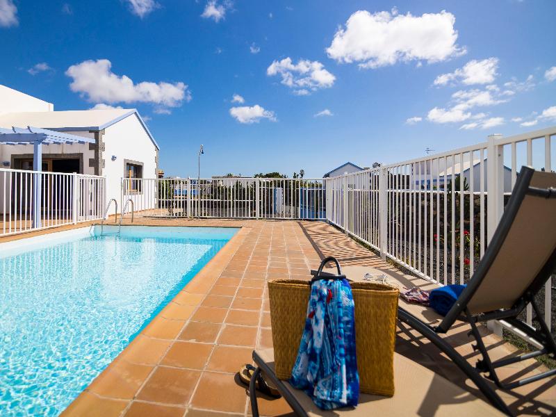 Villas Tao Mazo image