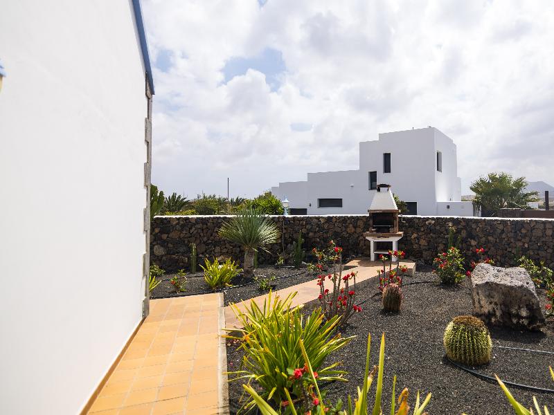 Villas Tao Mazo image