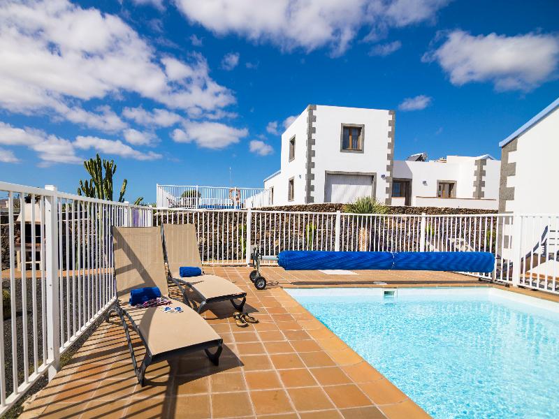 Villas Tao Mazo image