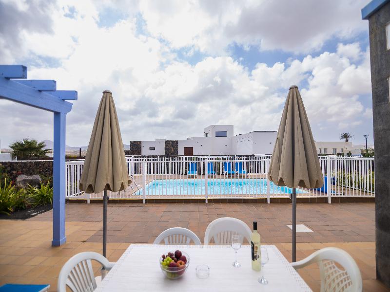 Villas Tao Mazo image