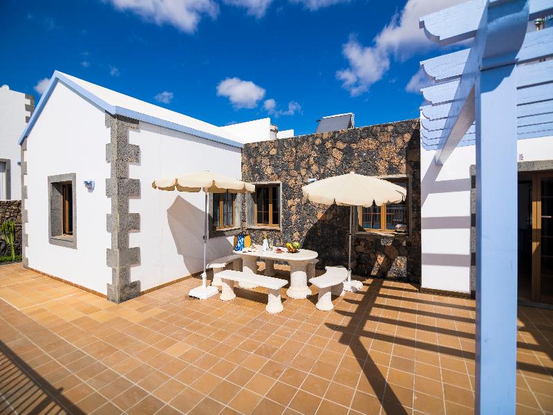 Villas Tao Mazo image