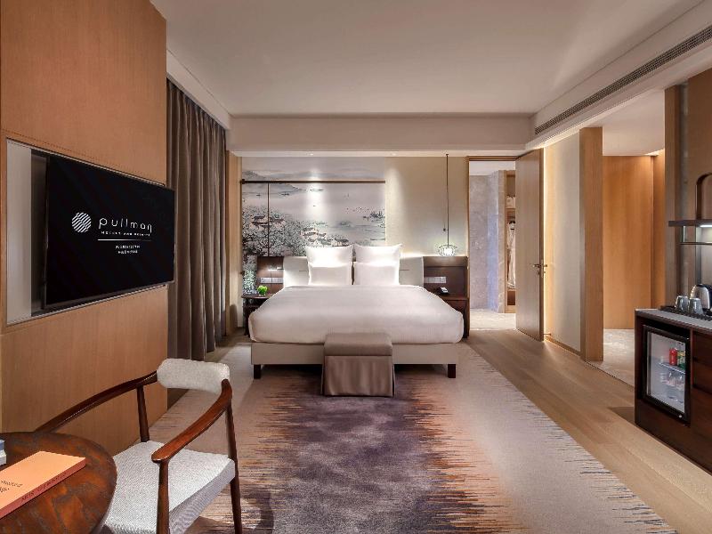 Pullman Yueyang Hotel image