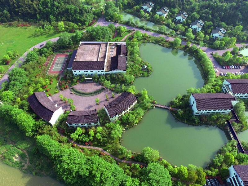 Wuxi Shanse Hotel — exterior view