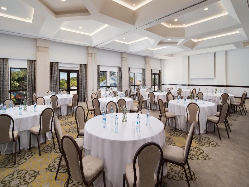 Pine Cliffs Village & Golf Suites image