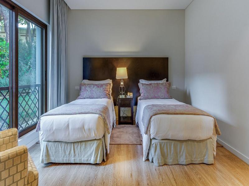 Pine Cliffs Village & Golf Suites image