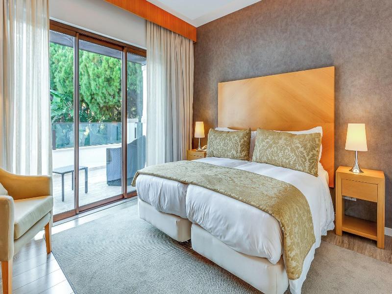 Pine Cliffs Village & Golf Suites image
