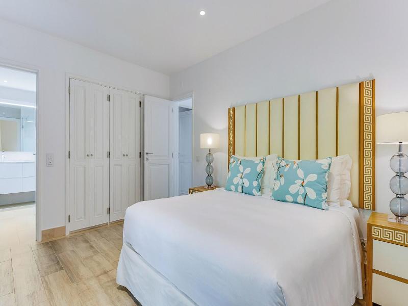 Pine Cliffs Village & Golf Suites image