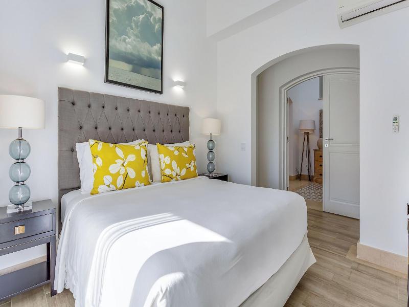 Pine Cliffs Village & Golf Suites image