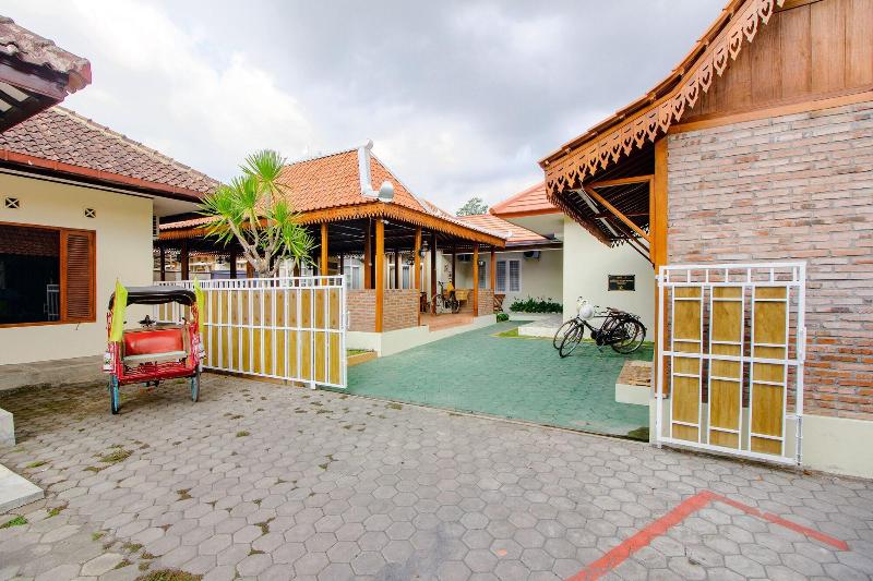 Dalem Jongke Homestay image