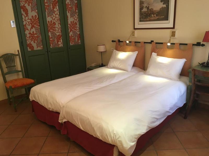 Logis Hotel Le Cheval Blanc image