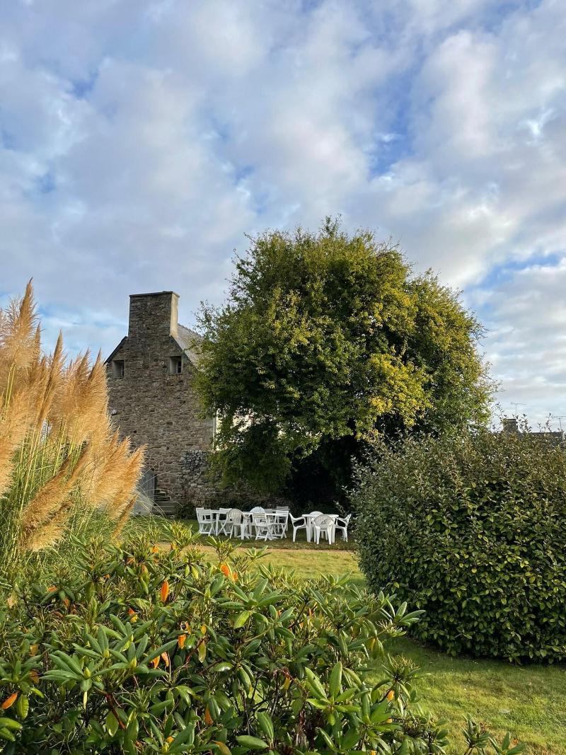 Logis Hôtel Le Relais De Beaucemaine image