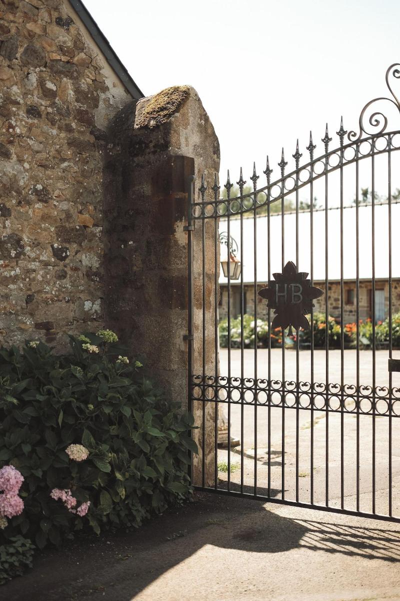 Logis Hôtel Le Relais De Beaucemaine image