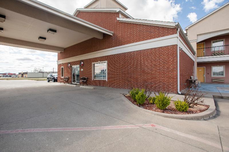 OYO Hotel Valley View TX, I-35 image