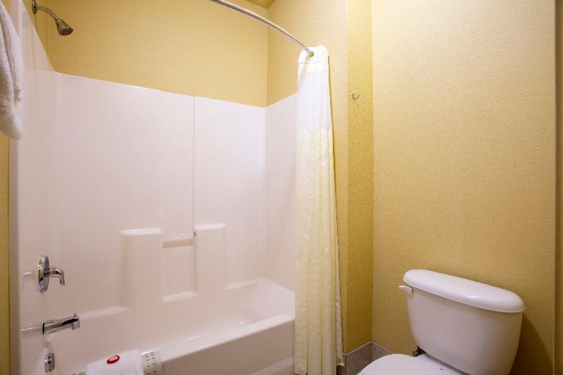 OYO Hotel Valley View TX, I-35 image