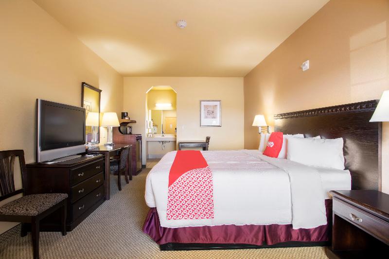 OYO Hotel Valley View TX, I-35 image