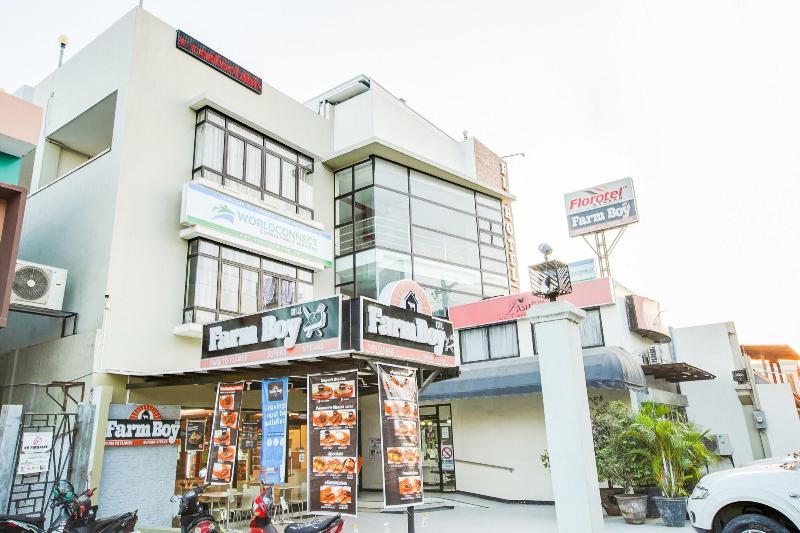 OYO 415 Florotel Gensan