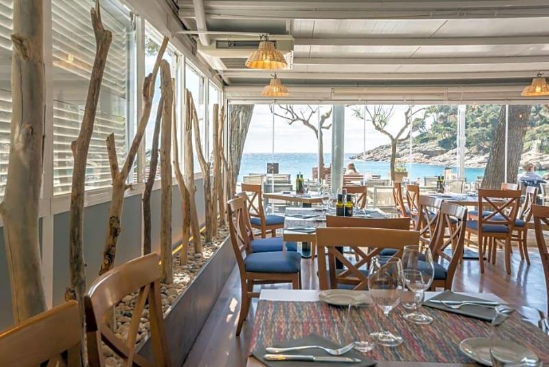 Logis Hotel Tamariu image