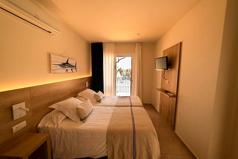 Logis Hotel Tamariu image