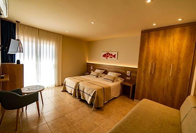 Logis Hotel Tamariu image
