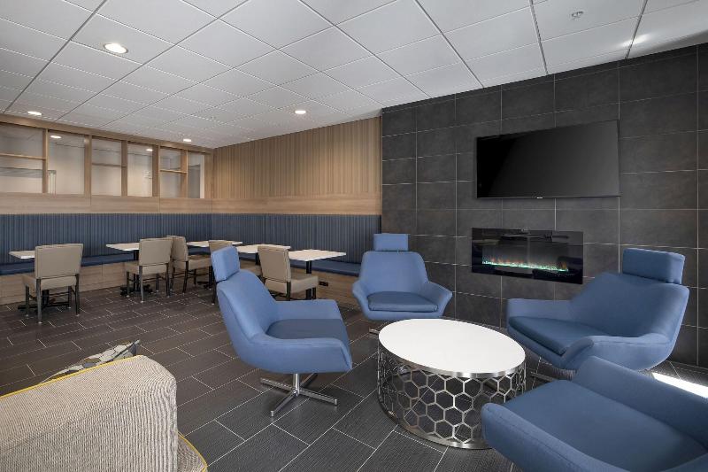 Microtel Inn & Suites By Wyndham Loveland image