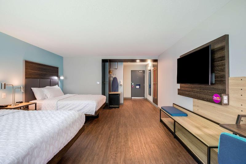 Tru by Hilton Saint Joseph image