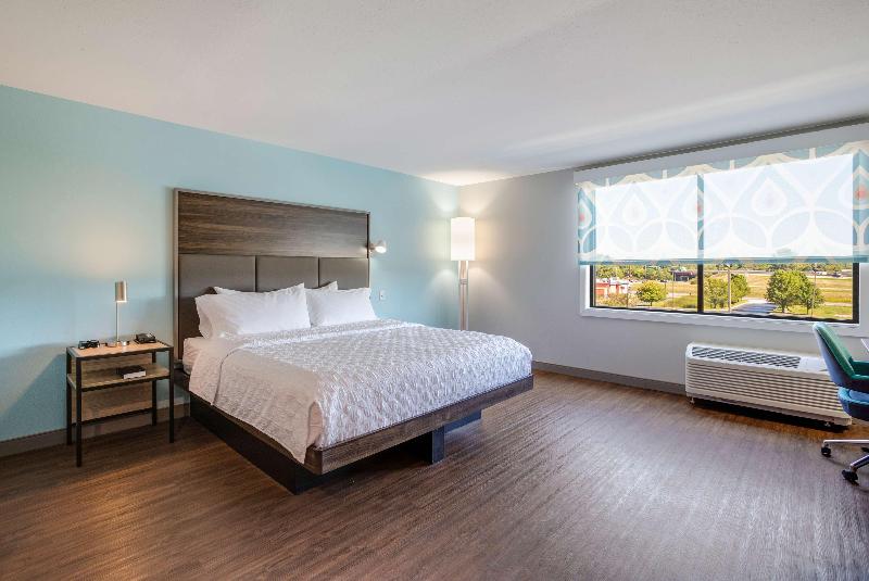 Tru by Hilton Saint Joseph image