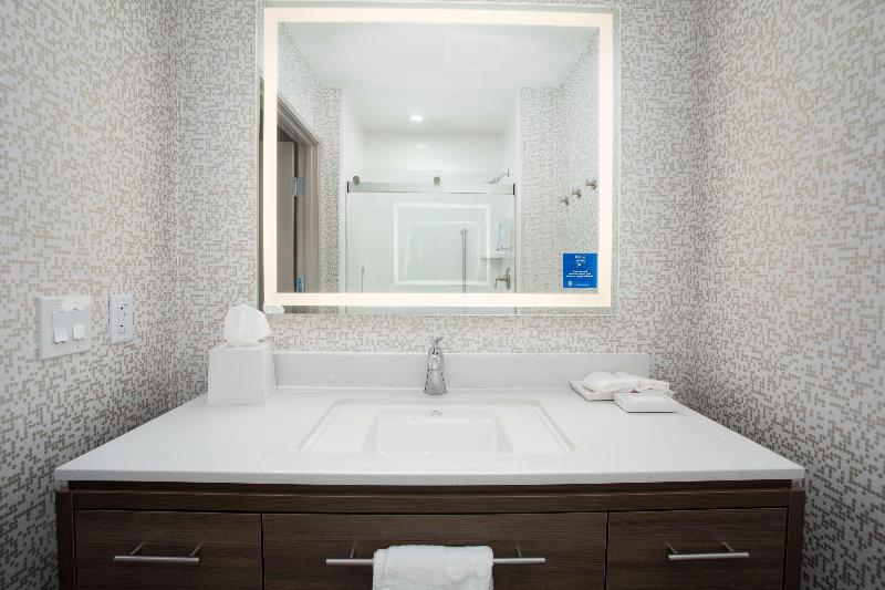 Home2 Suites By Hilton Roswell, Nm image