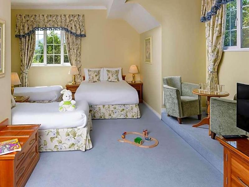 Old Weir Lodge image