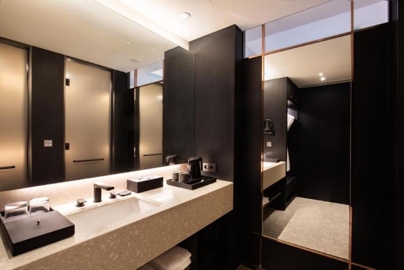 Mercure Ambassador Seoul Hongdae image