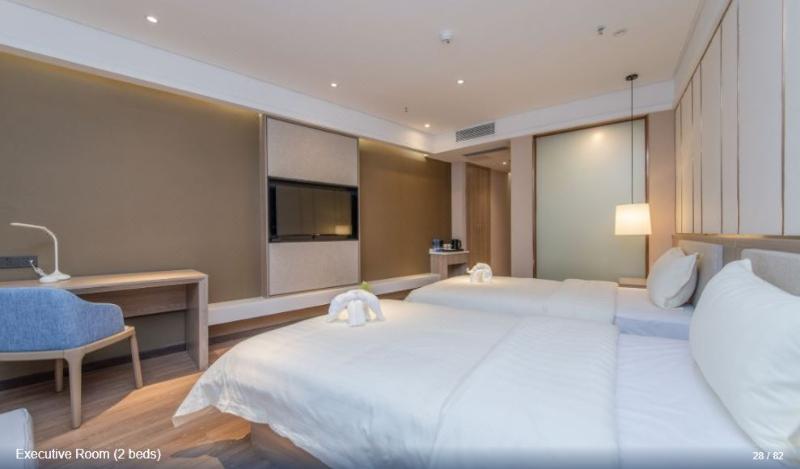 Airport Grand Hotel image