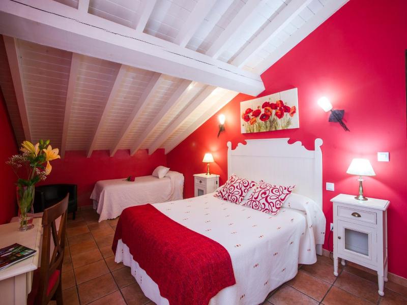 Posada Las Tres Mentiras image