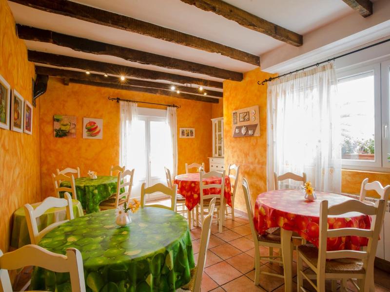 Posada Las Tres Mentiras image