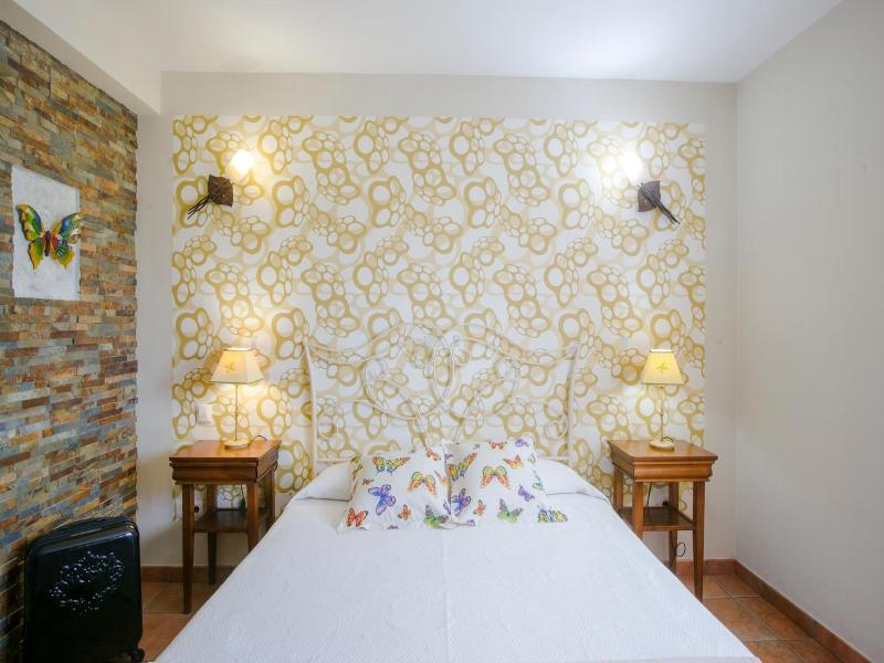 Posada Las Tres Mentiras image