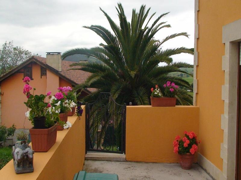 Posada Las Tres Mentiras image