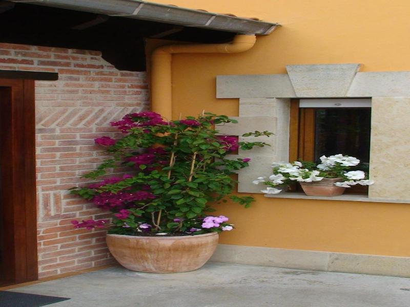 Posada Las Tres Mentiras image