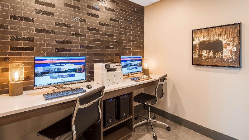 Best Western Plus Lawrenceburg image