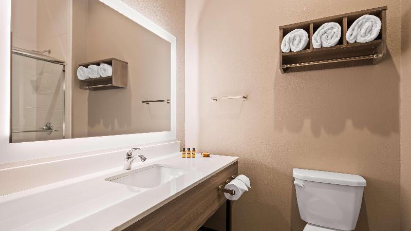 Best Western Plus Lawrenceburg image