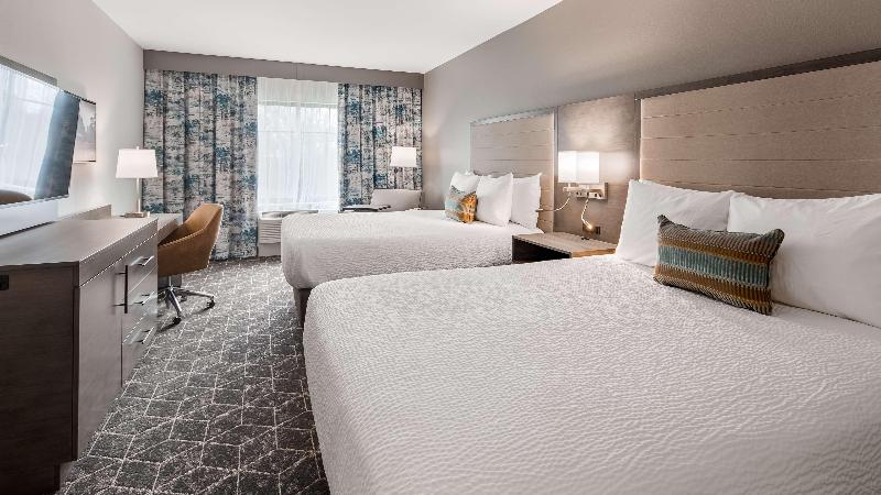 Best Western Plus Lawrenceburg image