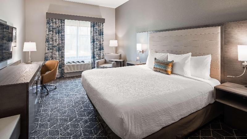 Best Western Plus Lawrenceburg image