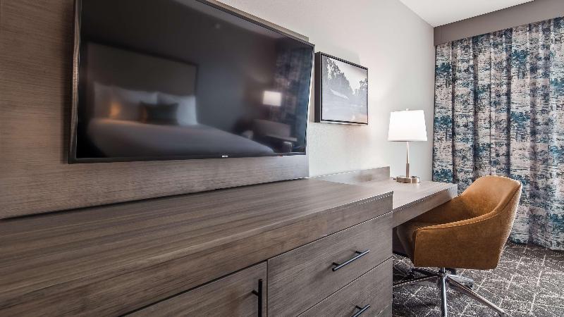 Best Western Plus Lawrenceburg image