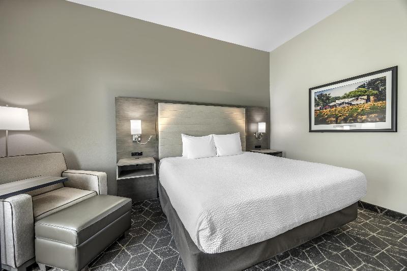 Best Western Plus Lawrenceburg image