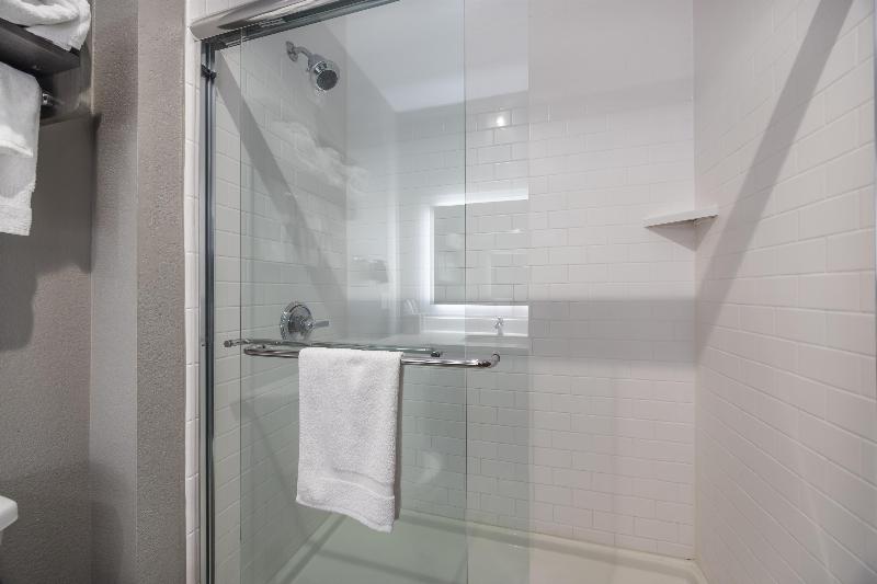 Best Western Plus Lawrenceburg image