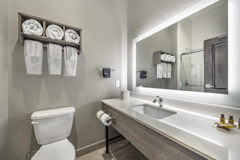 Best Western Plus Lawrenceburg image