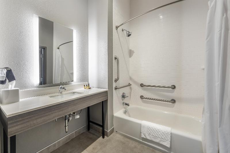 Best Western Plus Lawrenceburg image