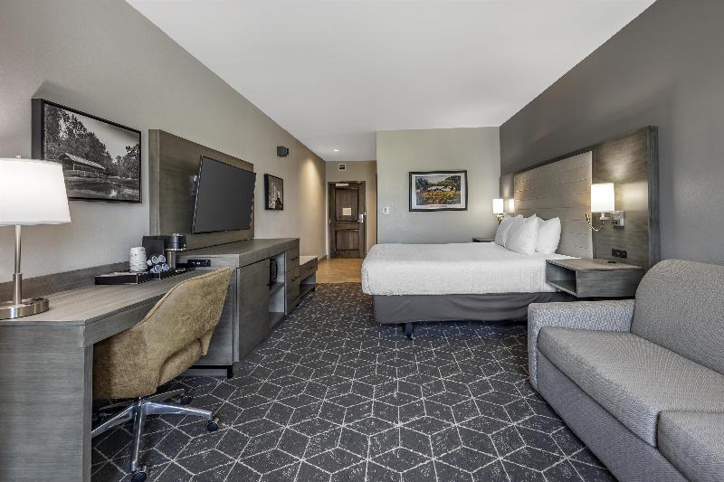 Best Western Plus Lawrenceburg image