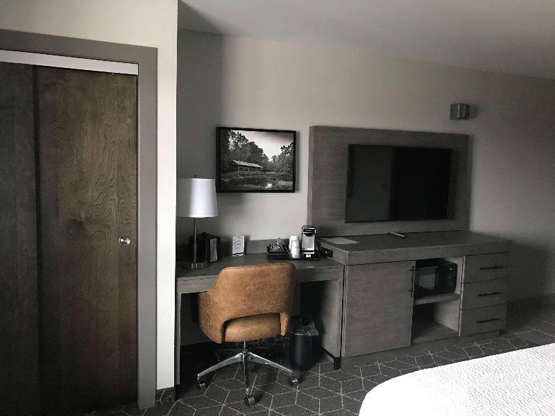 Best Western Plus Lawrenceburg image