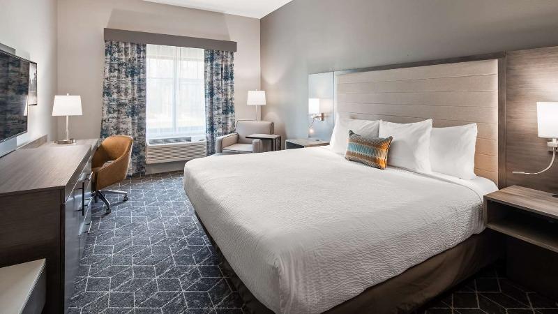 Best Western Plus Lawrenceburg image