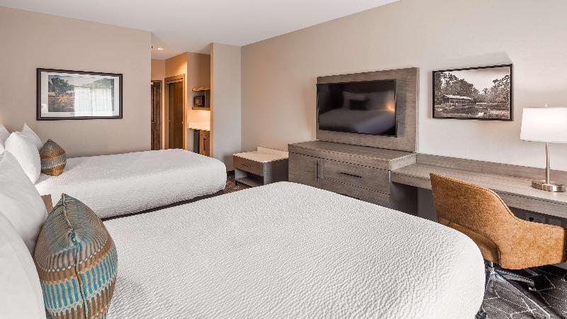 Best Western Plus Lawrenceburg image
