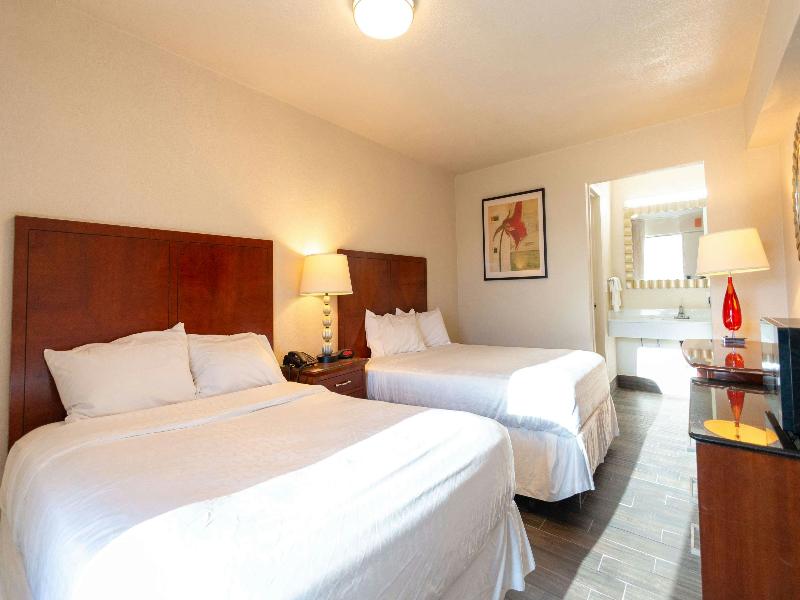 Magnuson Extended Stay and Suites Airport Hotel image